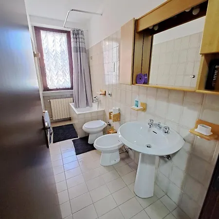 Valentyna Apartment Villa d'Ogna